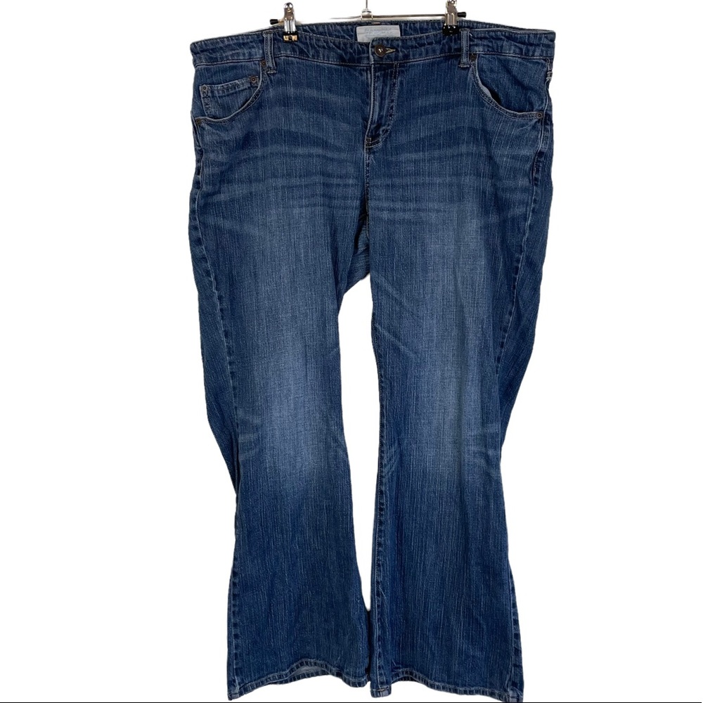 Maurice’s High-Rise Briana Flare Wide Cuff Stretchy Size 22R Medium Wash Jeans +